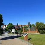 Hasi 2 Am Kurpark