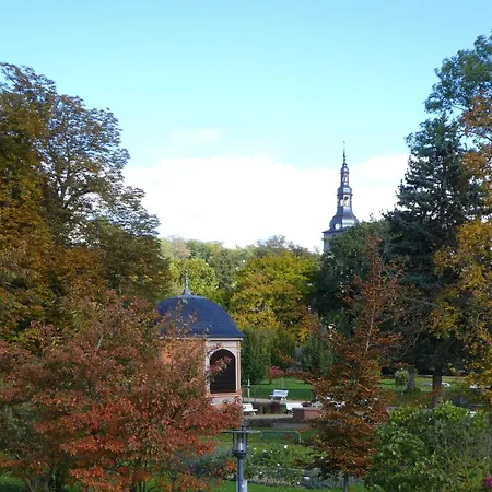 Hasi 2 Am Kurpark